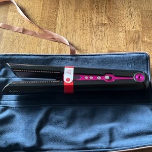 Brand New Dyson Corrale